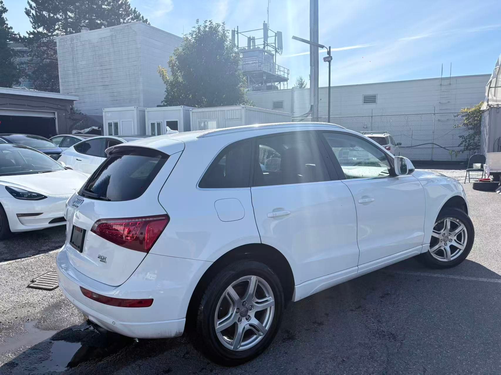 2011 Audi Q5 Quattro 4dr 2.0L Premium Plus CLEAN TITLE/BC LOCAL/ONE OWNER thumbnail 6
