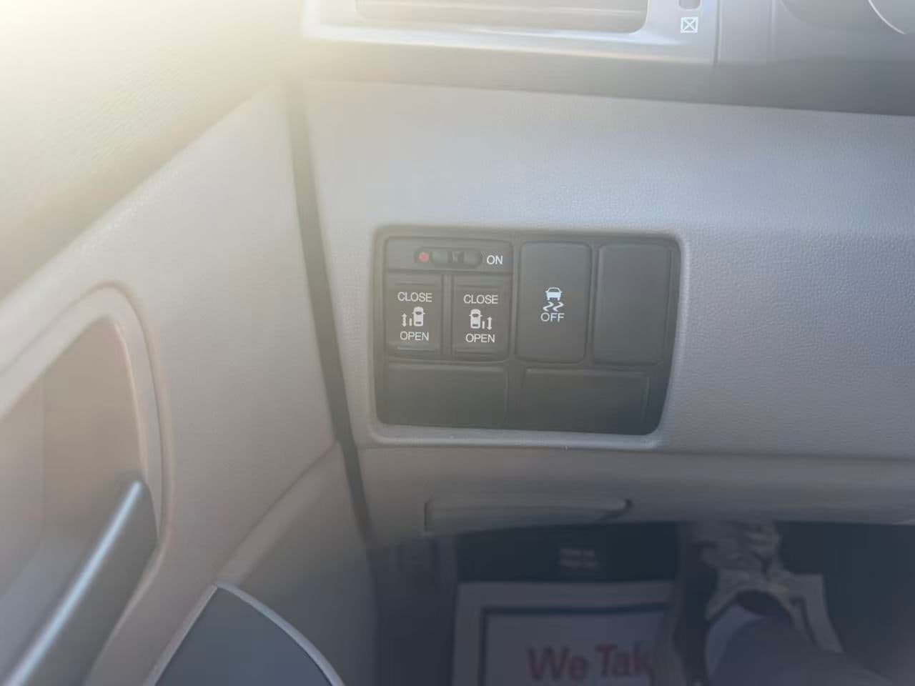 2012 Honda Odyssey 4dr Wgn EX NO ACCIDENTS/BC LOCAL CAR thumbnail 16