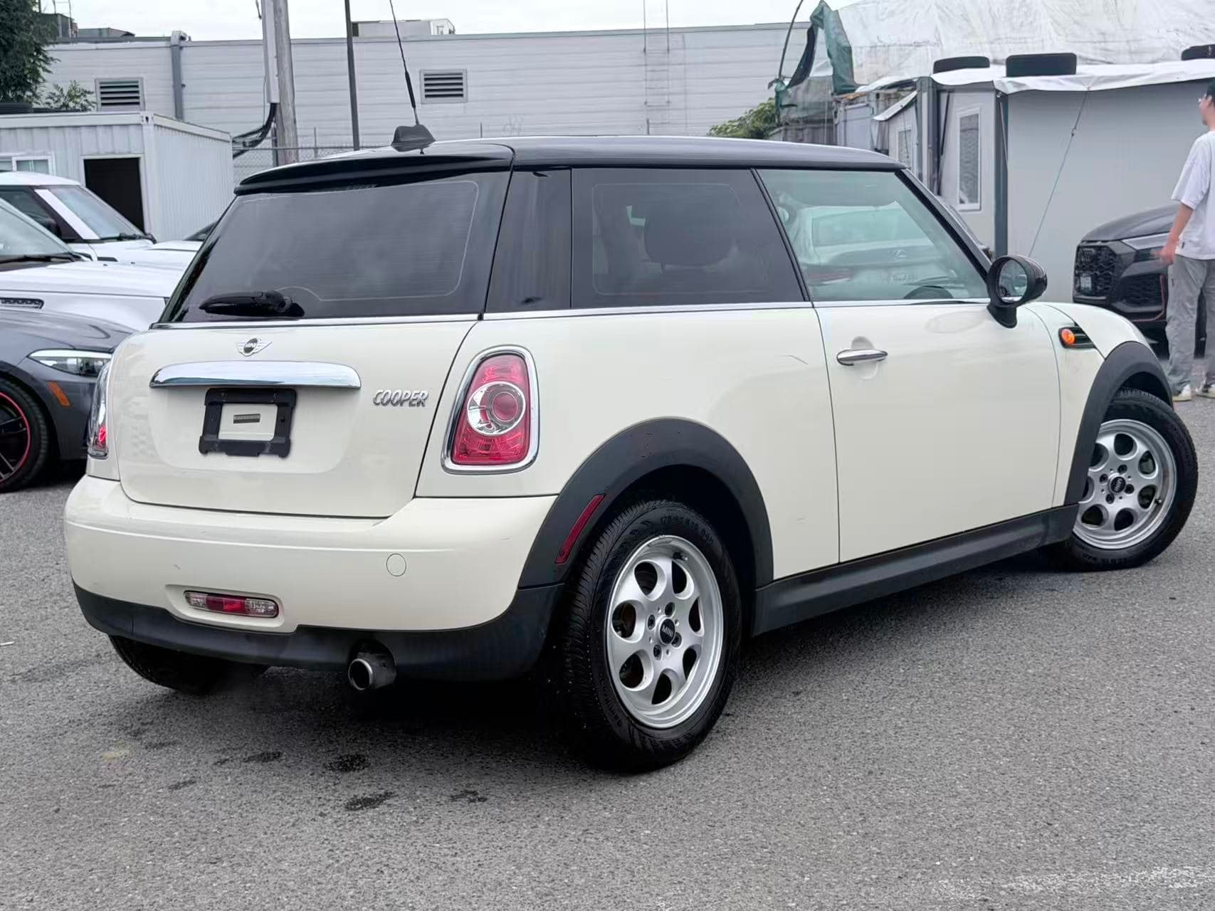 2013 MINI Cooper Knightsbridge Classic/ CLEAN TITLE/ BC LOCAL thumbnail 6