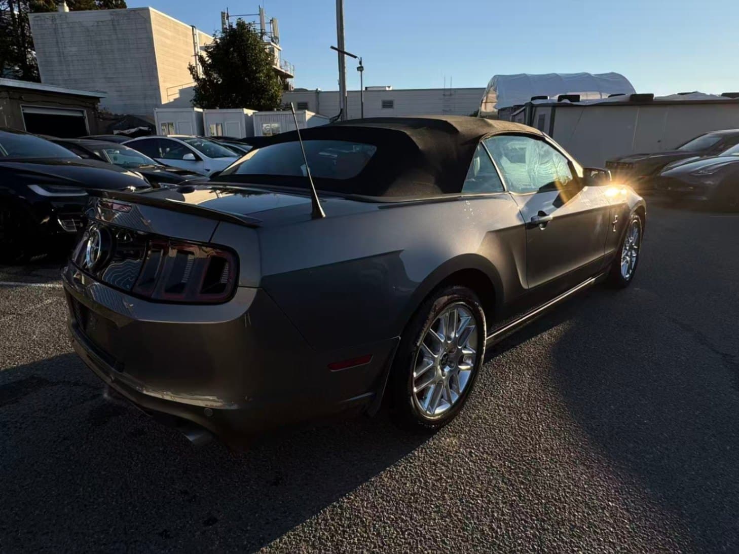2014 Ford Mustang 2dr Conv V6 Premium thumbnail 13