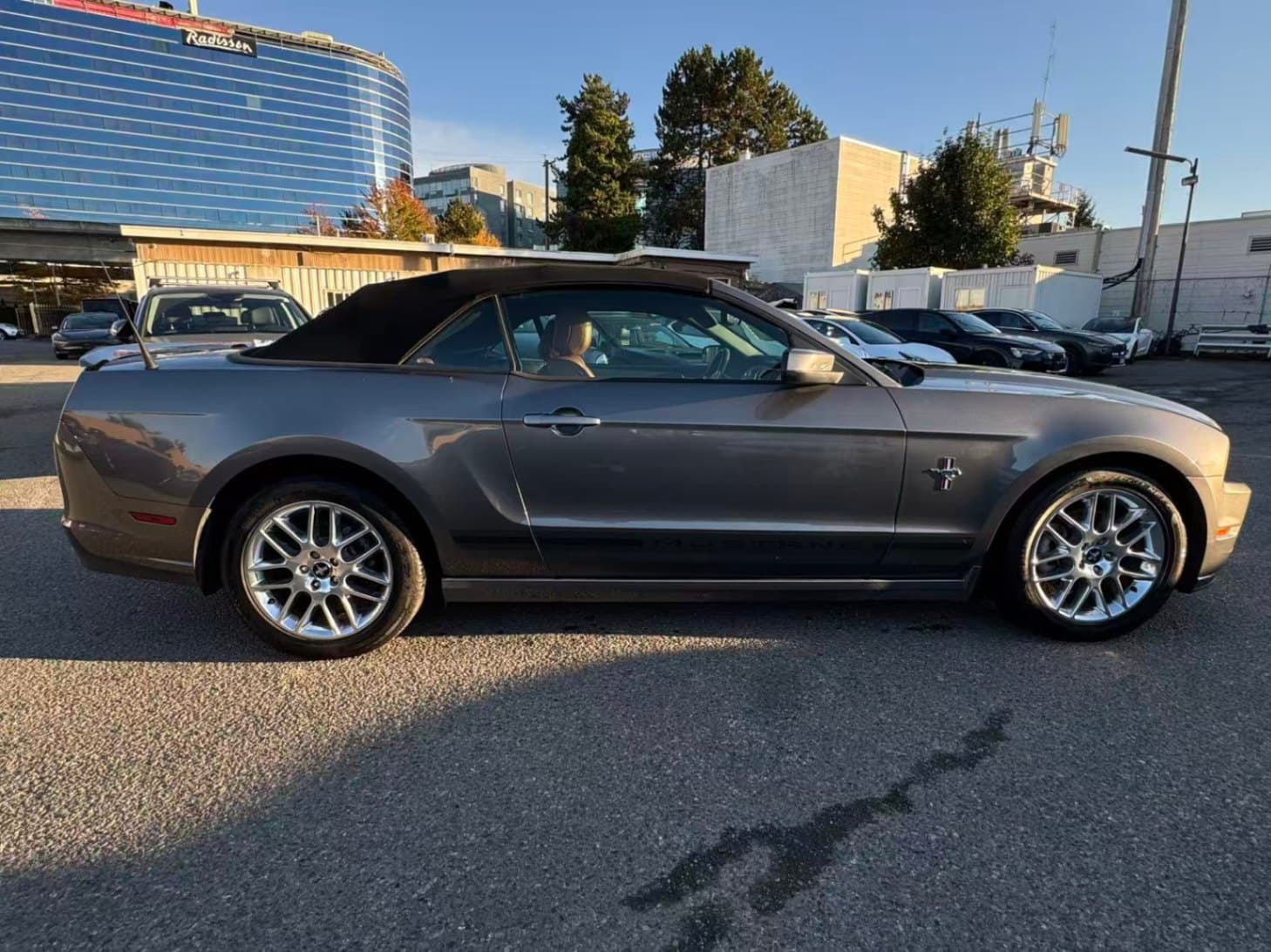 2014 Ford Mustang 2dr Conv V6 Premium thumbnail 16