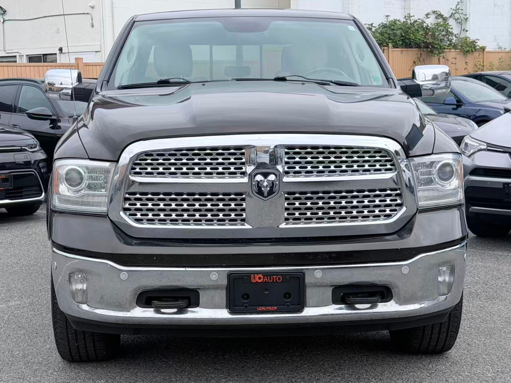 2014 Ram 1500 4WD Crew Cab 140.5" Laramie/ CLEAN TITLE/ VENTILATED SEATS thumbnail 2