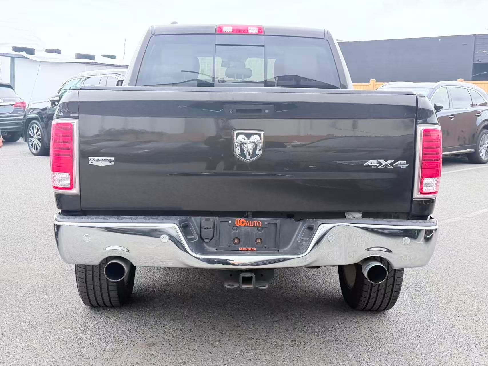 2014 Ram 1500 4WD Crew Cab 140.5" Laramie/ CLEAN TITLE/ VENTILATED SEATS thumbnail 6
