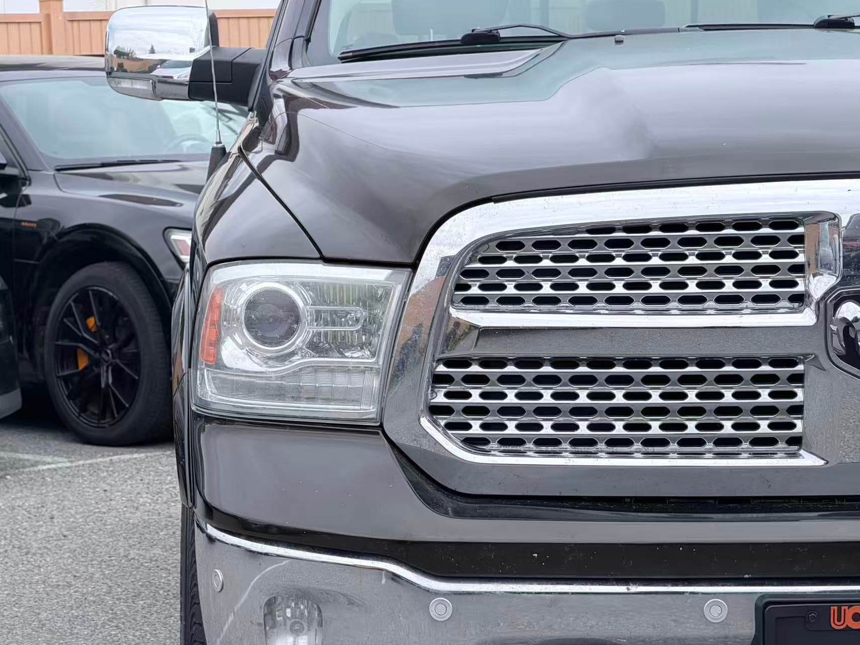 2014 Ram 1500 4WD Crew Cab 140.5" Laramie/ CLEAN TITLE/ VENTILATED SEATS thumbnail 23