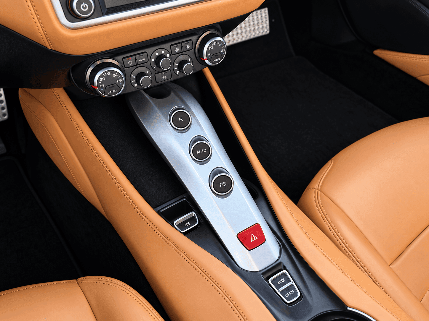 2015 Ferrari California T 2dr Conv/ NO ACCIDENT thumbnail 13