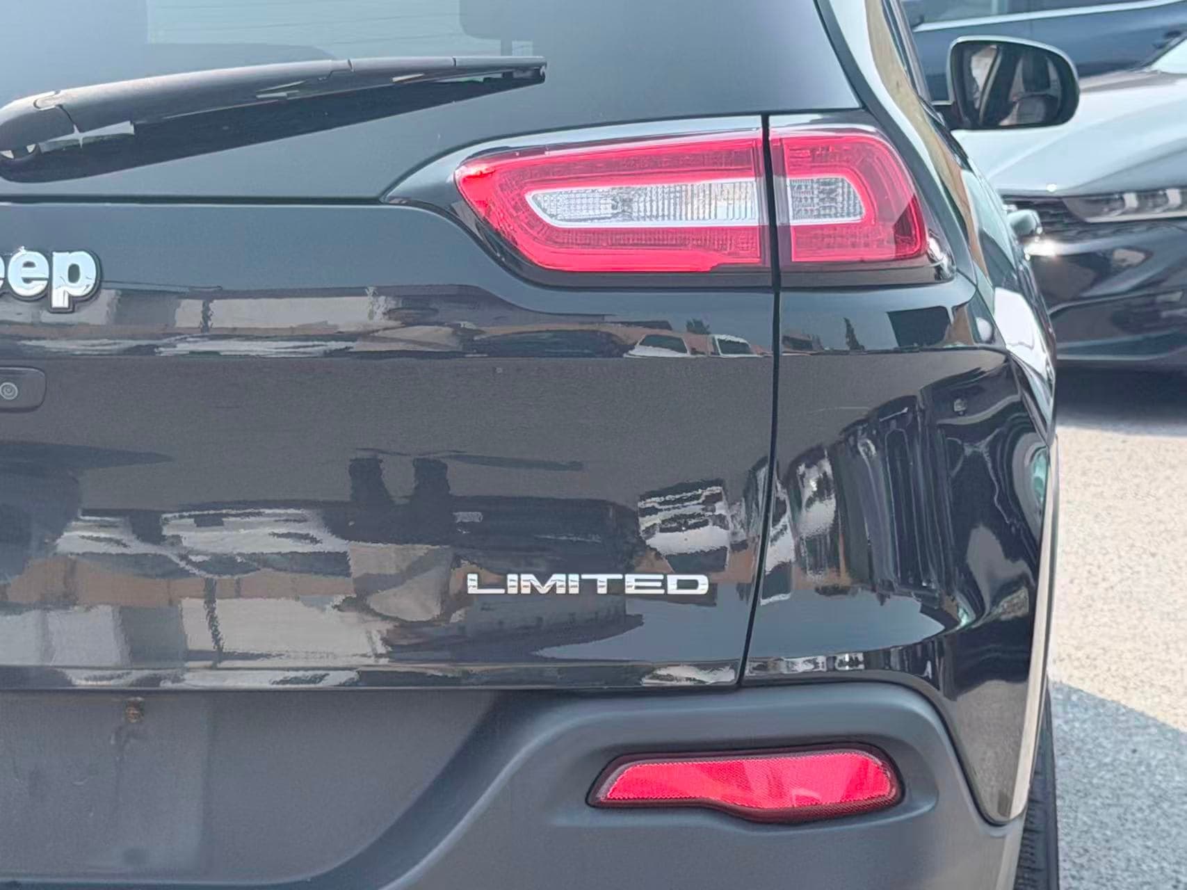 2015 Jeep Cherokee 4WD Limited/ NO ACCIDENT/ BC LOCAL thumbnail 29