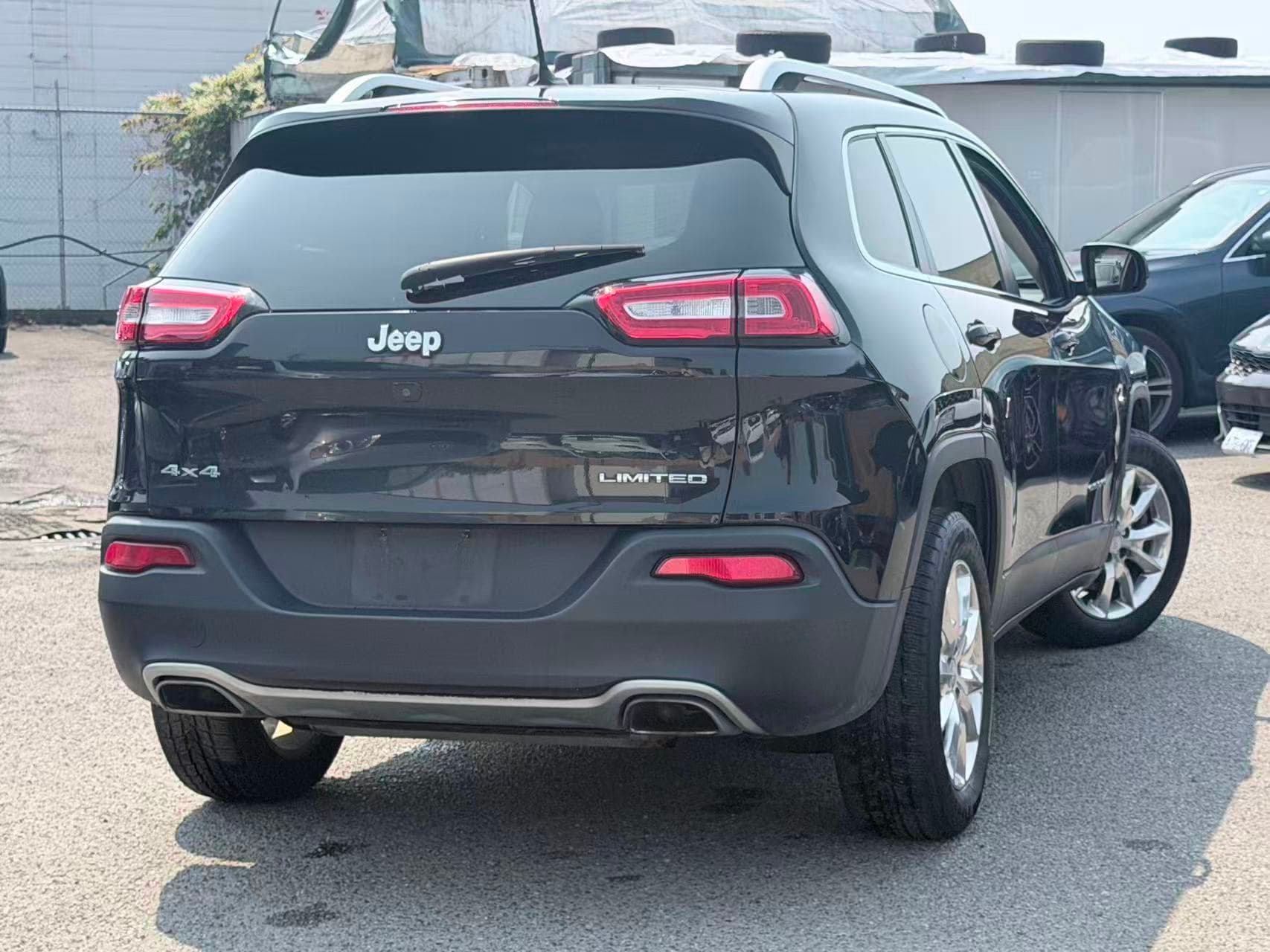 2015 Jeep Cherokee 4WD Limited/ NO ACCIDENT/ BC LOCAL thumbnail 26