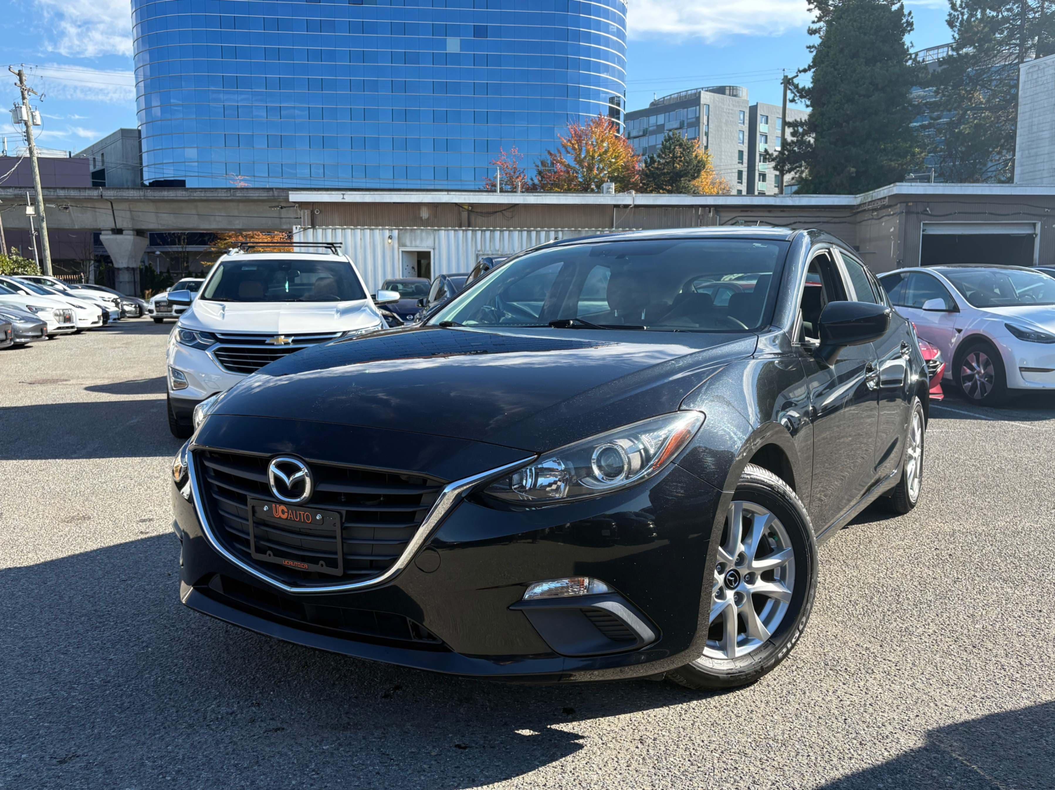 2016 Mazda Mazda3 4dr HB Sport GS thumbnail 2