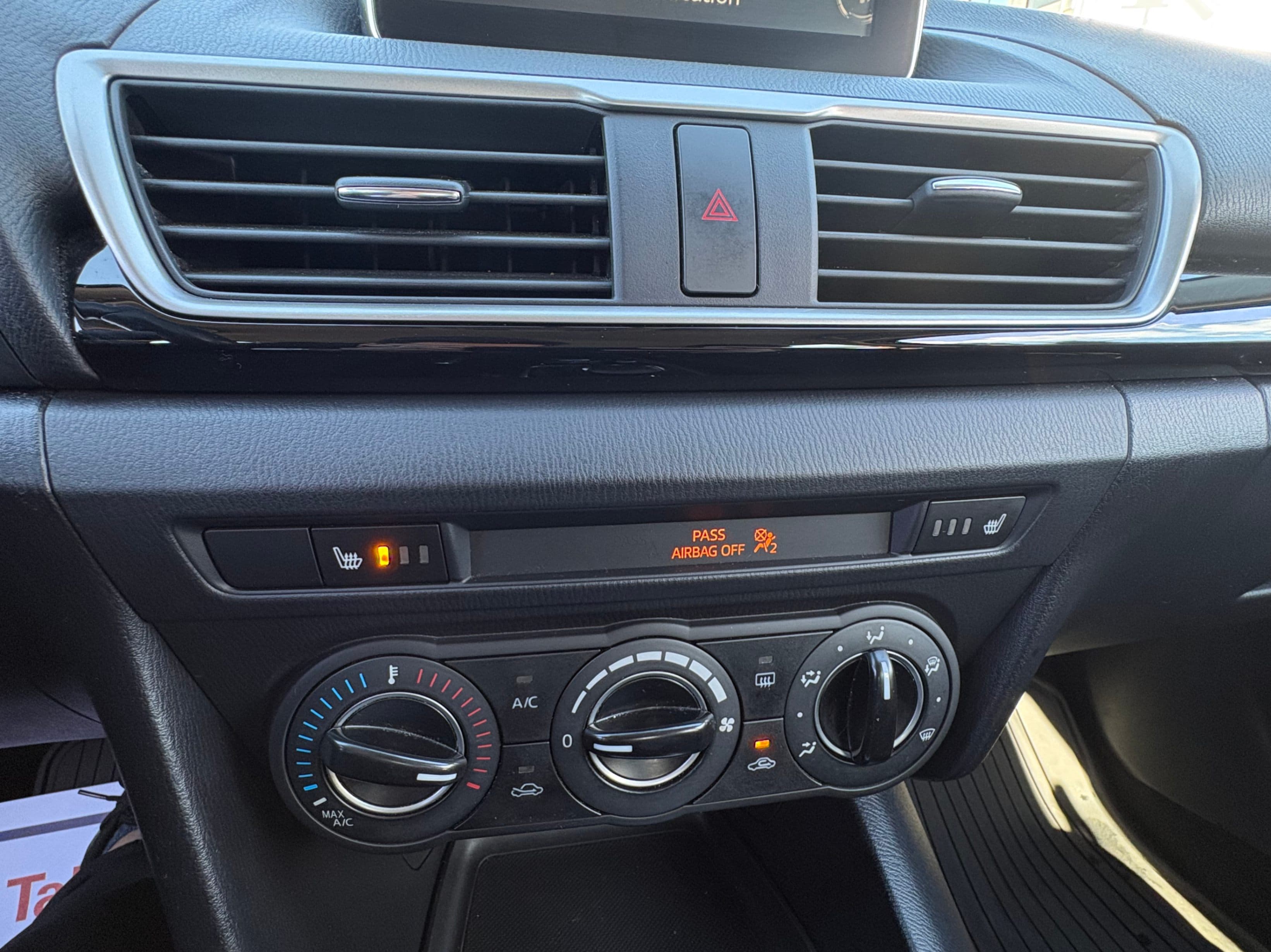 2016 Mazda Mazda3 4dr HB Sport GS thumbnail 15