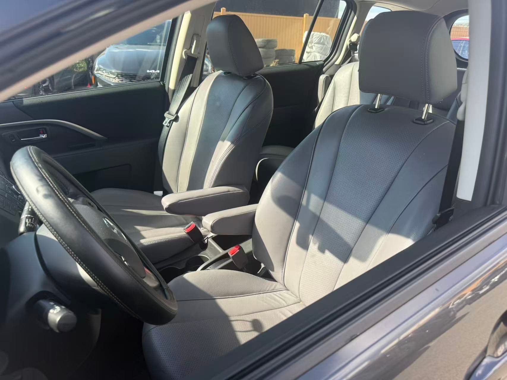 2016 Mazda Mazda5 Touring/ CLEAN TITLE/ BC LOCAL thumbnail 11
