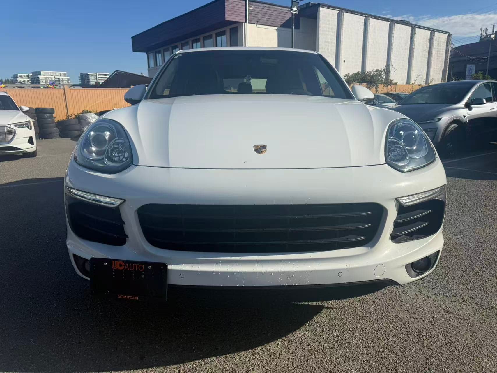 2016 Porsche Cayenne AWD 4dr Diesel clean title thumbnail 9