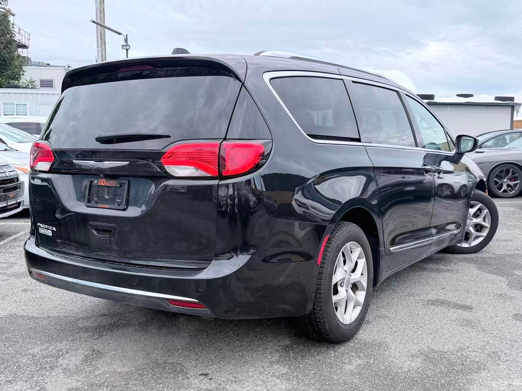 2017 Chrysler Pacifica Touring-L Plus/ CLEAN TITLE/ BC LOCAL thumbnail 5