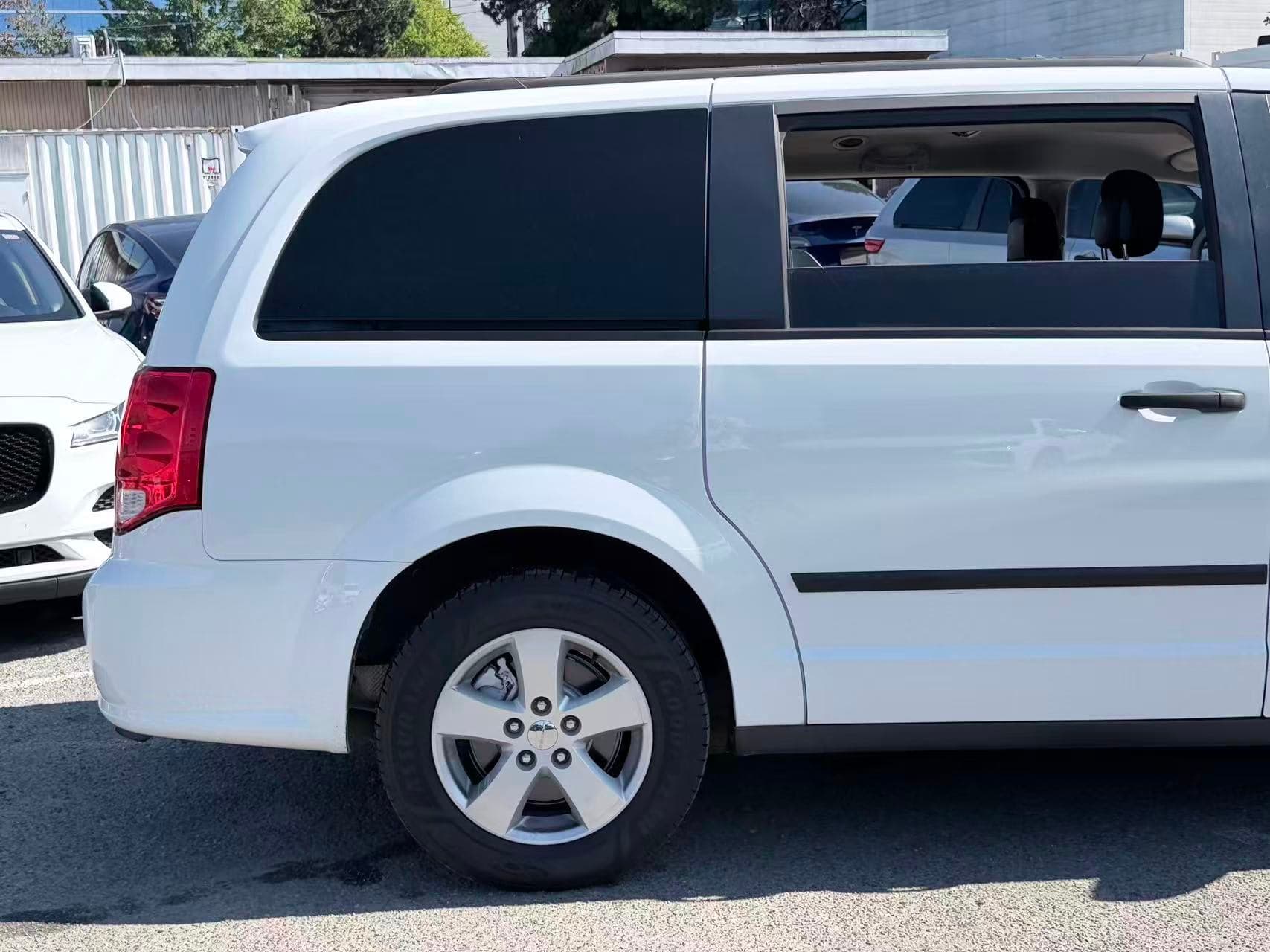 2017 Dodge Grand Caravan Canada Value Package/ NO ACCIDENT/ LOW MILEAGE thumbnail 25
