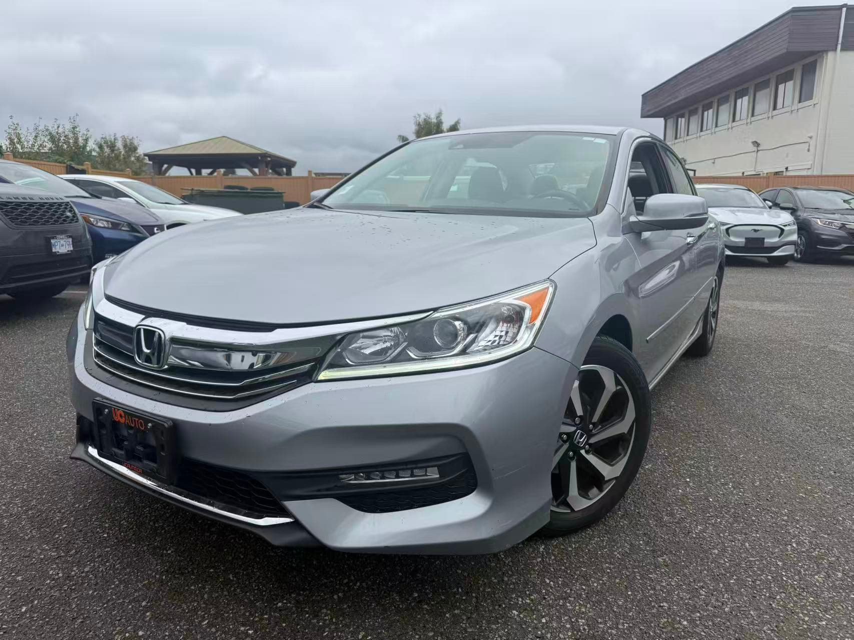 2017 Honda Accord 4dr I4 CVT SE CLEAN TITLE/LOCAL CAR thumbnail 2