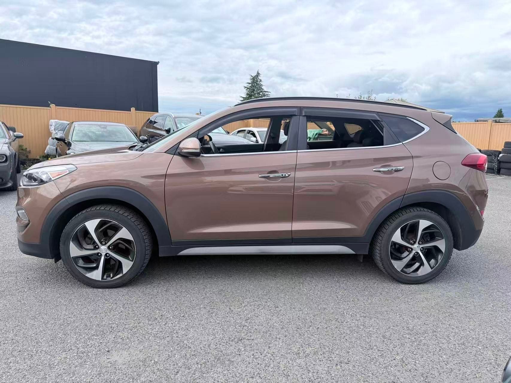 2017 Hyundai Tucson AWD 4dr 1.6L Limited/ NO ACCIDENT/ NAVIGATION SYSTEM thumbnail 8