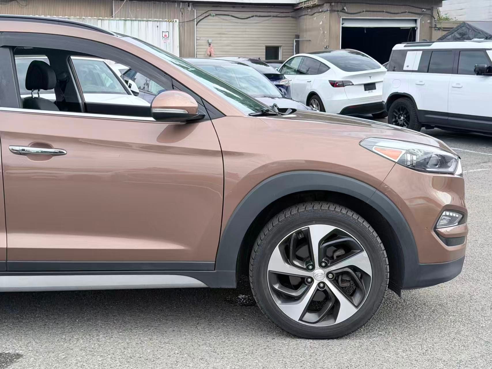 2017 Hyundai Tucson AWD 4dr 1.6L Limited/ NO ACCIDENT/ NAVIGATION SYSTEM thumbnail 26