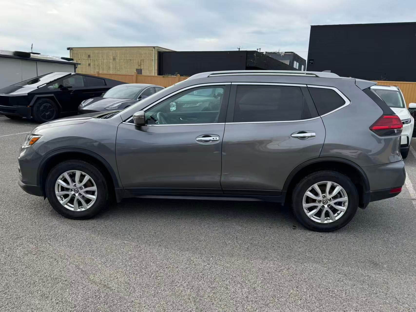 2017 Nissan Rogue AWD 4dr S *Ltd Avail* NO ACCIDENTS/BC LOCAL thumbnail 3
