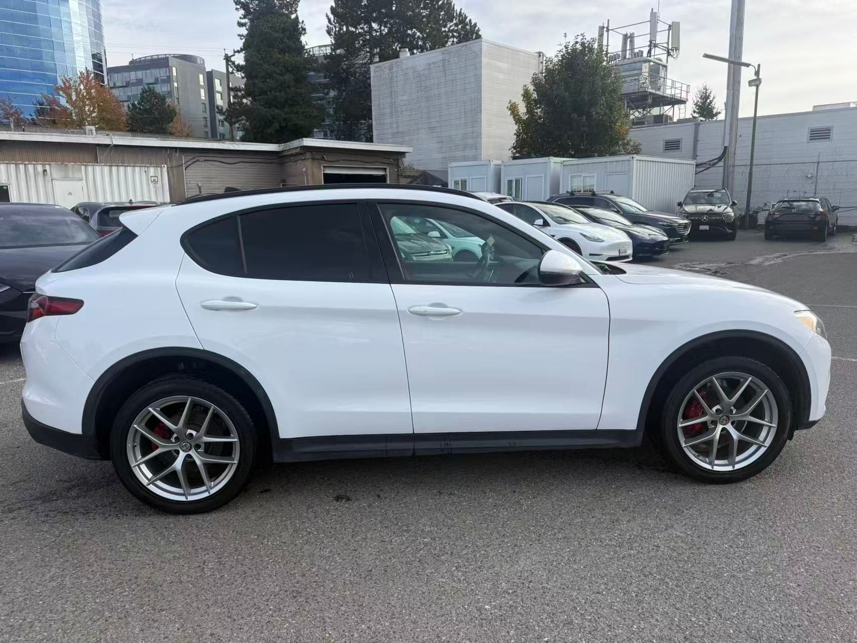 2018 Alfa Romeo Stelvio Ti Sport AWD NO ACCIDENTS/BC LOCAL CAR thumbnail 5
