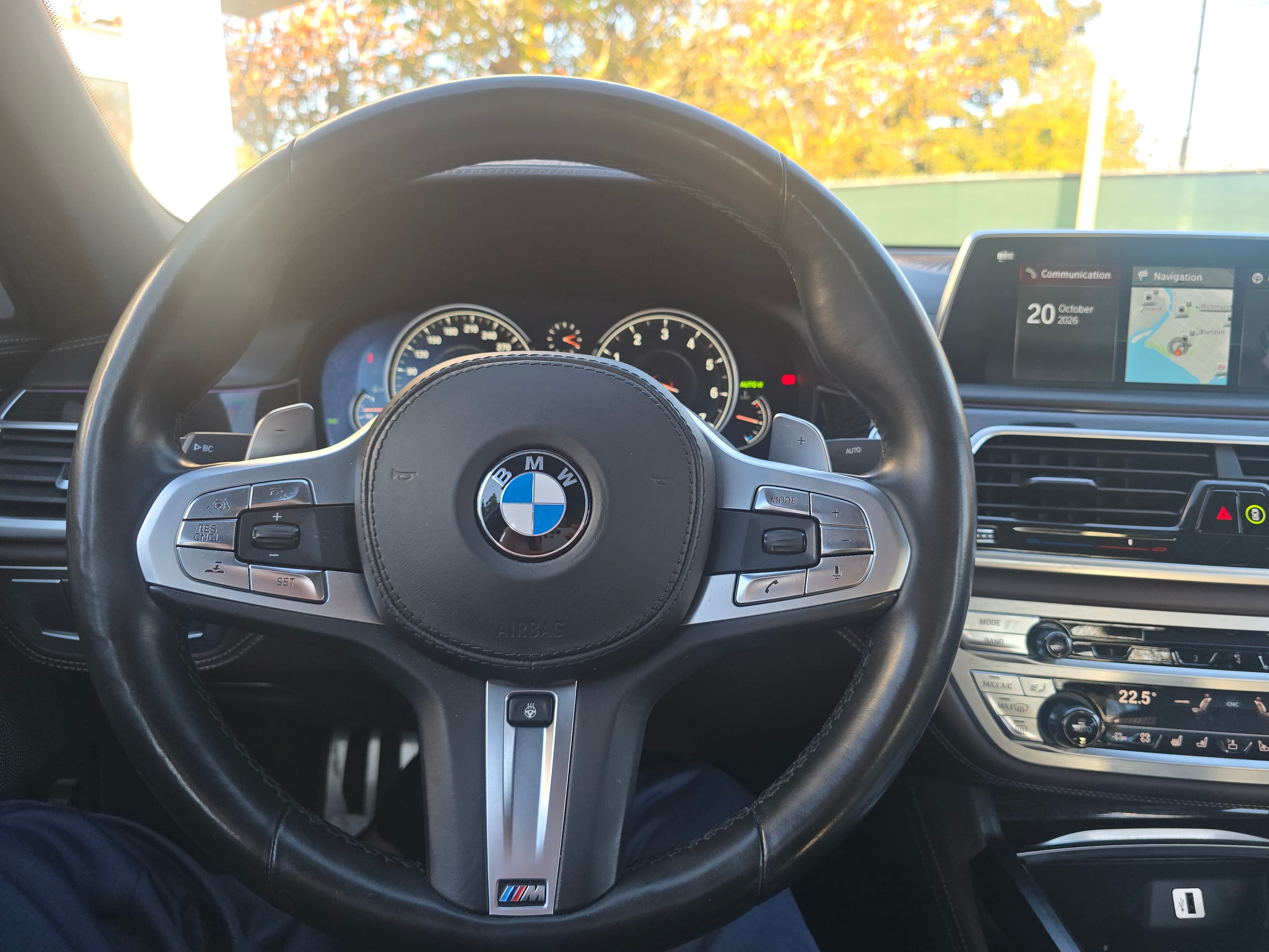 2018 BMW 7-Series M760Li xDrive Sedan thumbnail 11