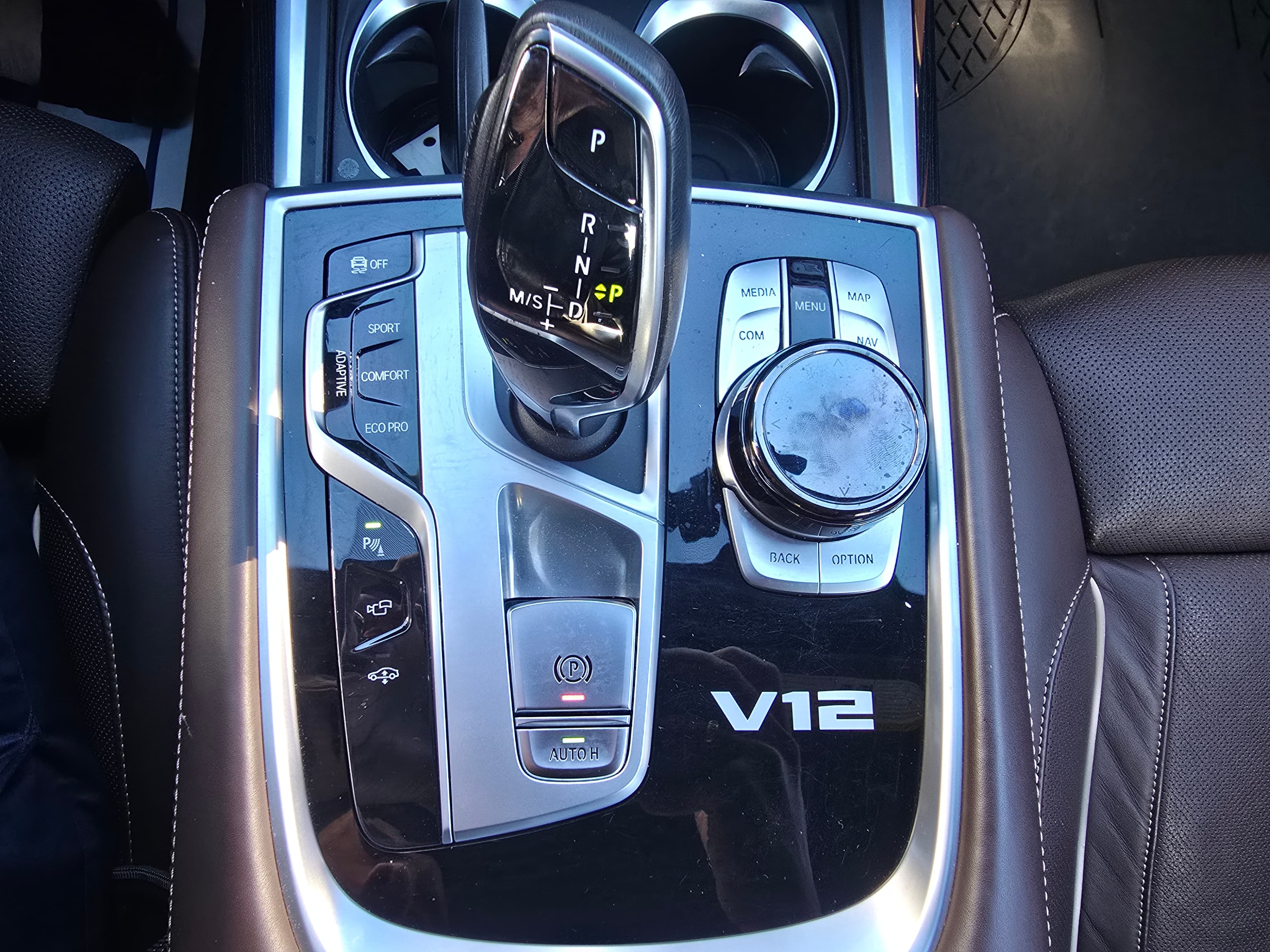 2018 BMW 7-Series M760Li xDrive Sedan thumbnail 22