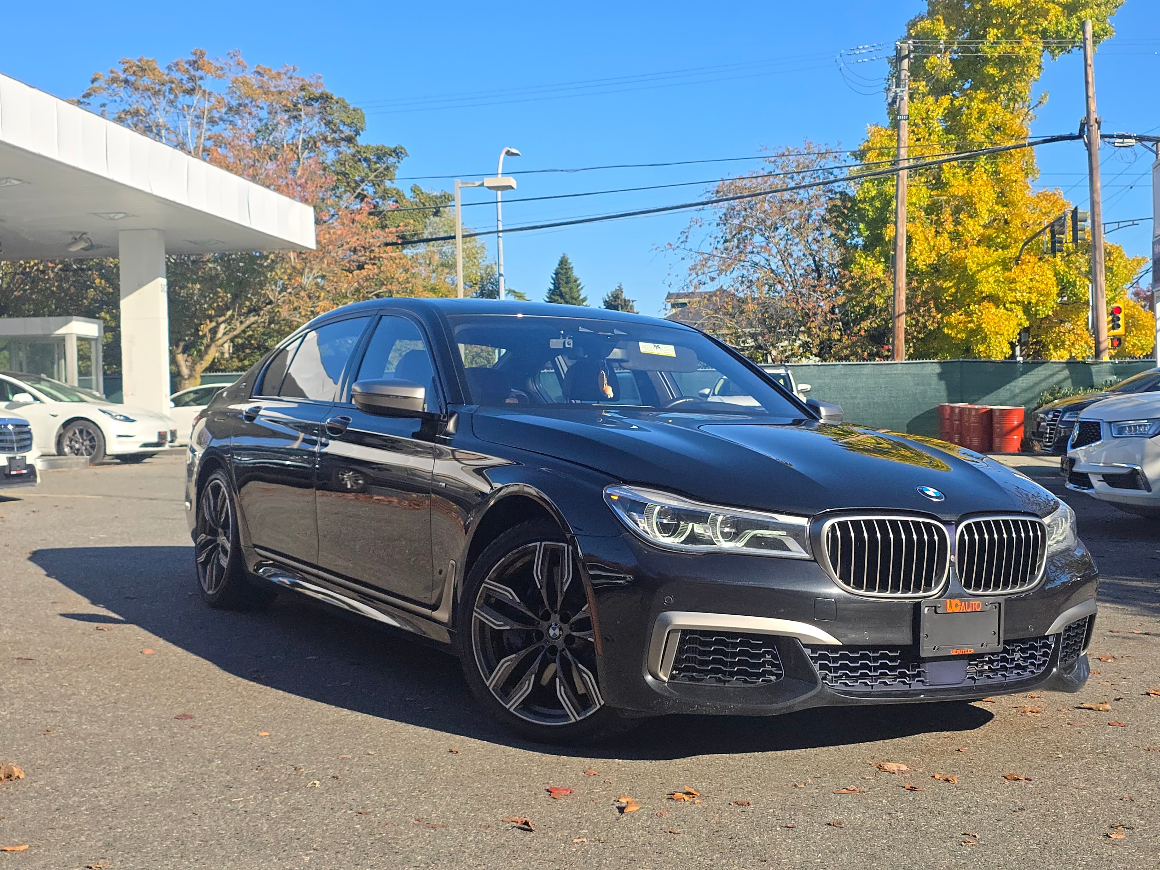 2018 BMW 7-Series M760Li xDrive Sedan thumbnail 8