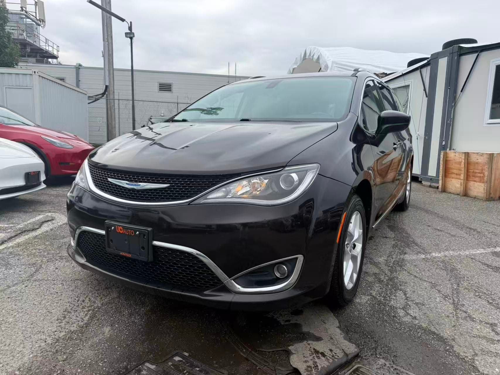 2018 Chrysler Pacifica Touring-L Plus 2WD No Accident, BC Local thumbnail 2