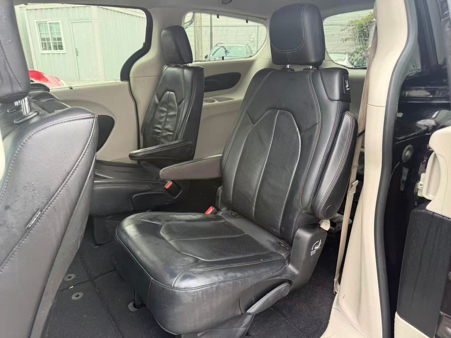 2018 Chrysler Pacifica Touring-L Plus 2WD No Accident, BC Local thumbnail 14