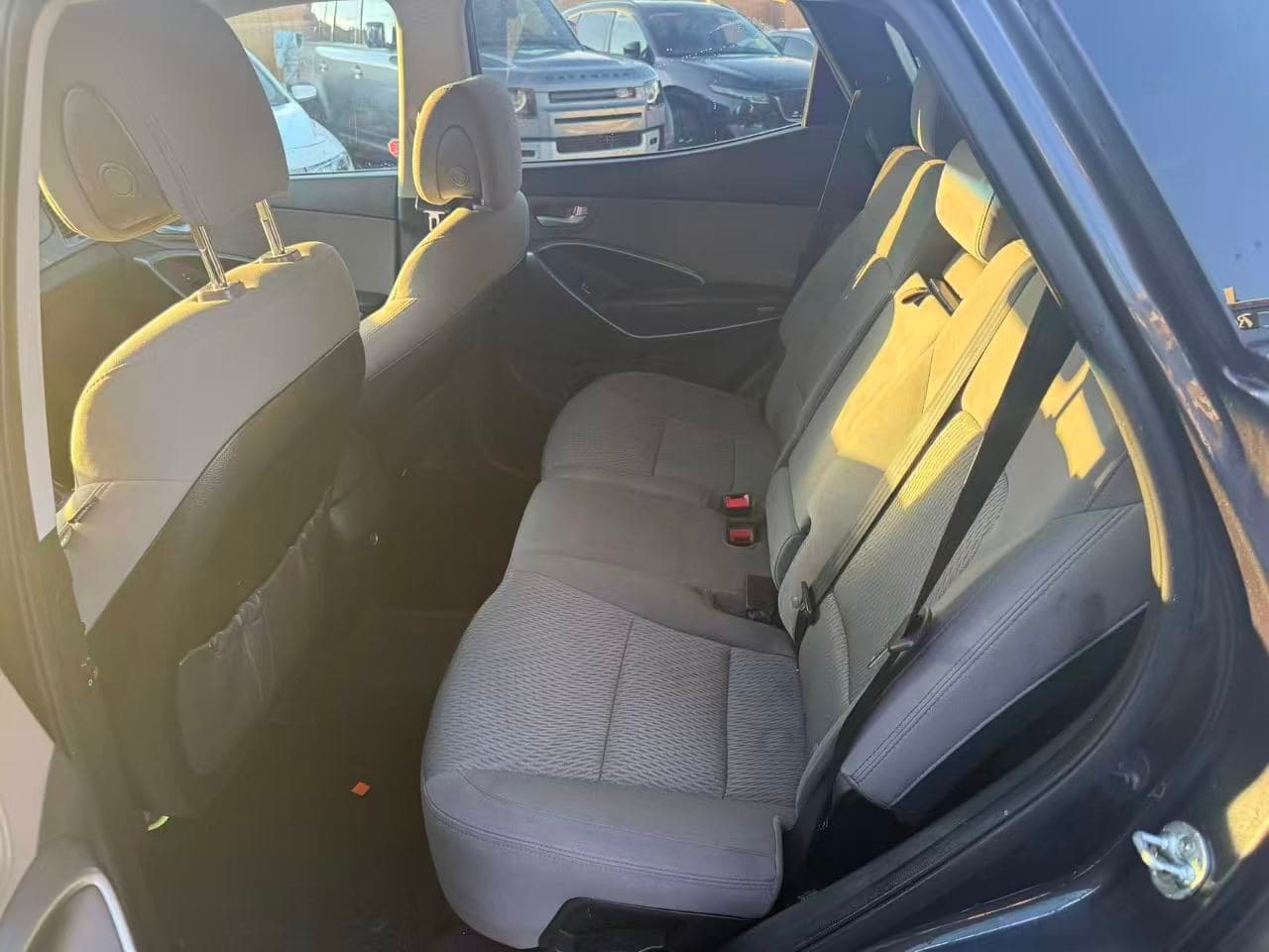 2018 Hyundai Santa Fe Sport 2.4L AWD Clean title thumbnail 15