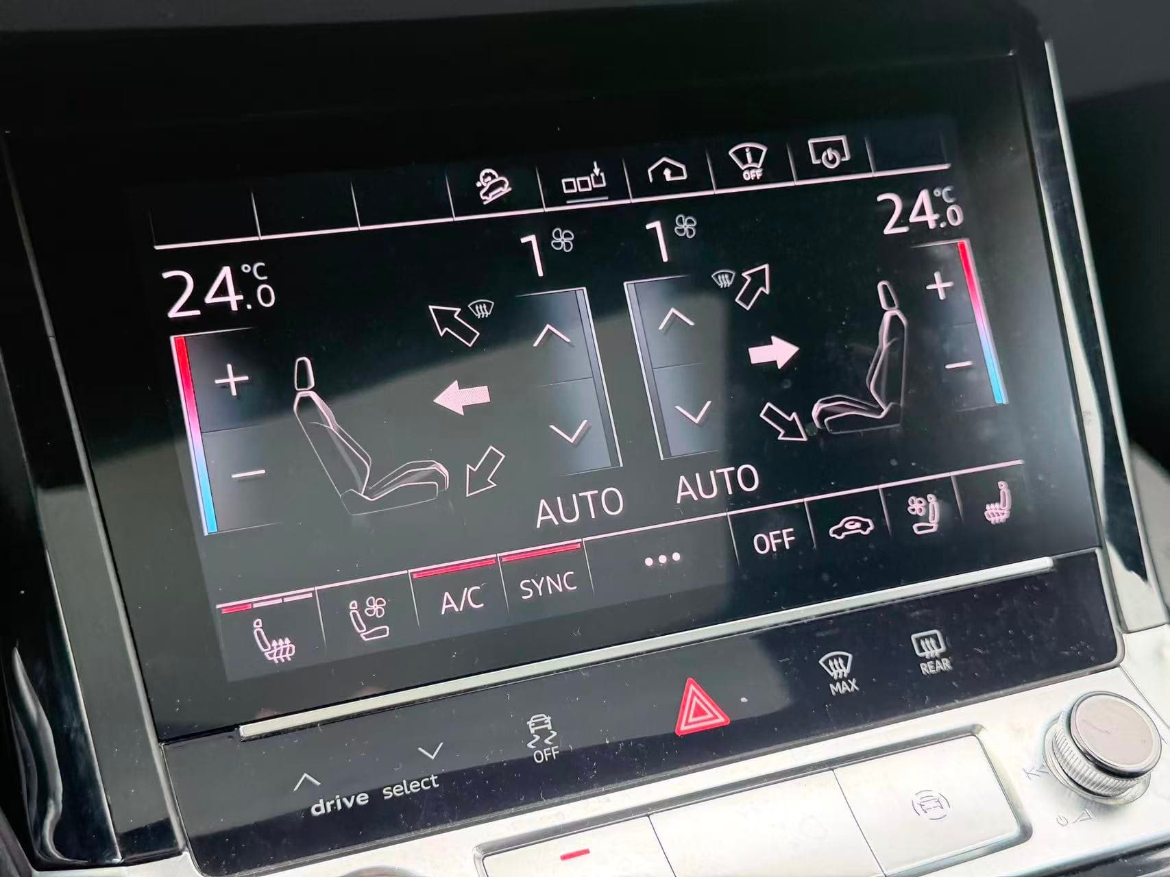 2019 Audi e-tron Technik quattro/ CLEAN TITLE/ BC LOCAL thumbnail 14