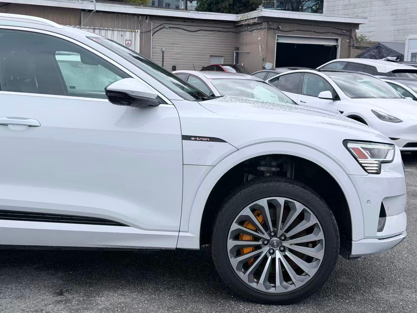 2019 Audi e-tron Technik quattro/ CLEAN TITLE/ BC LOCAL thumbnail 26