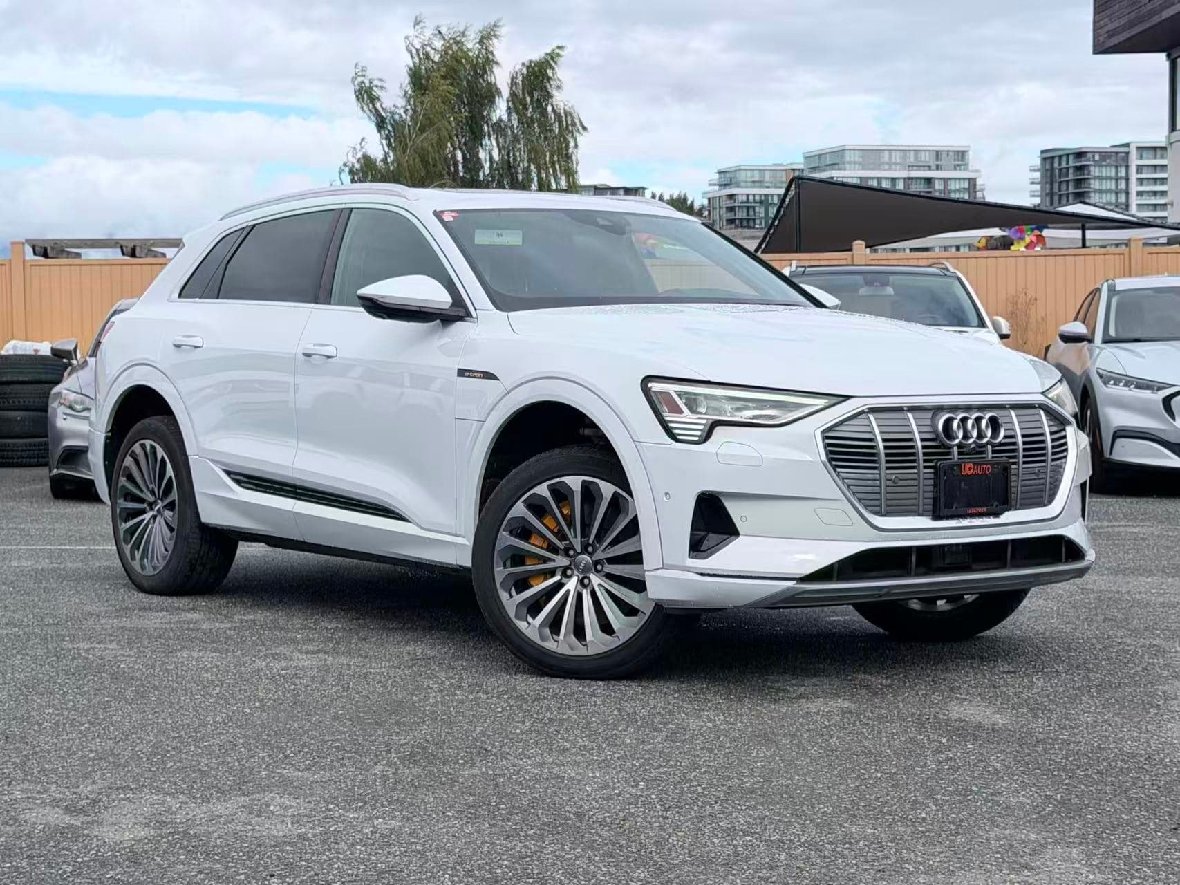 2019 Audi e-tron Technik quattro/ CLEAN TITLE/ BC LOCAL thumbnail 22