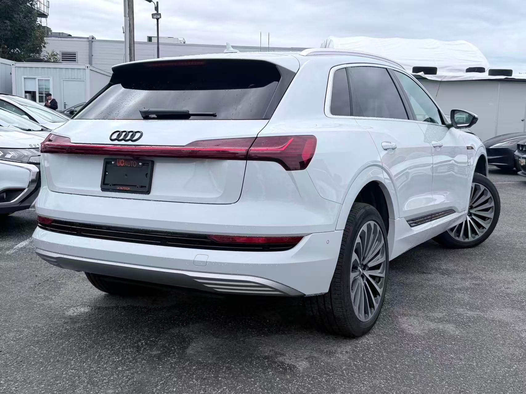 2019 Audi e-tron Technik quattro/ CLEAN TITLE/ BC LOCAL thumbnail 5