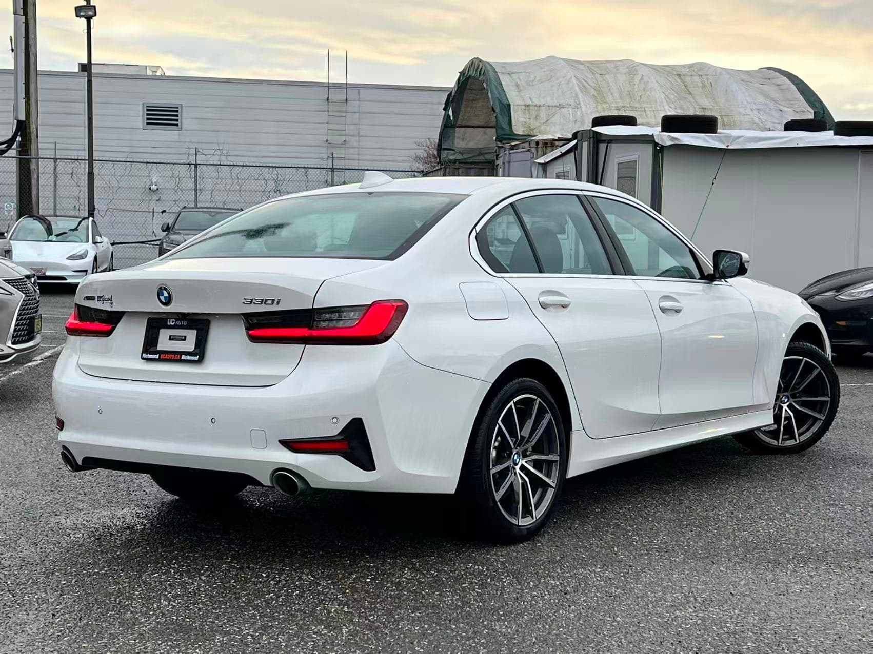 2019 BMW 3-Series 330i xDrive/ CLEAN TITLE/ BC LOCAL thumbnail 5
