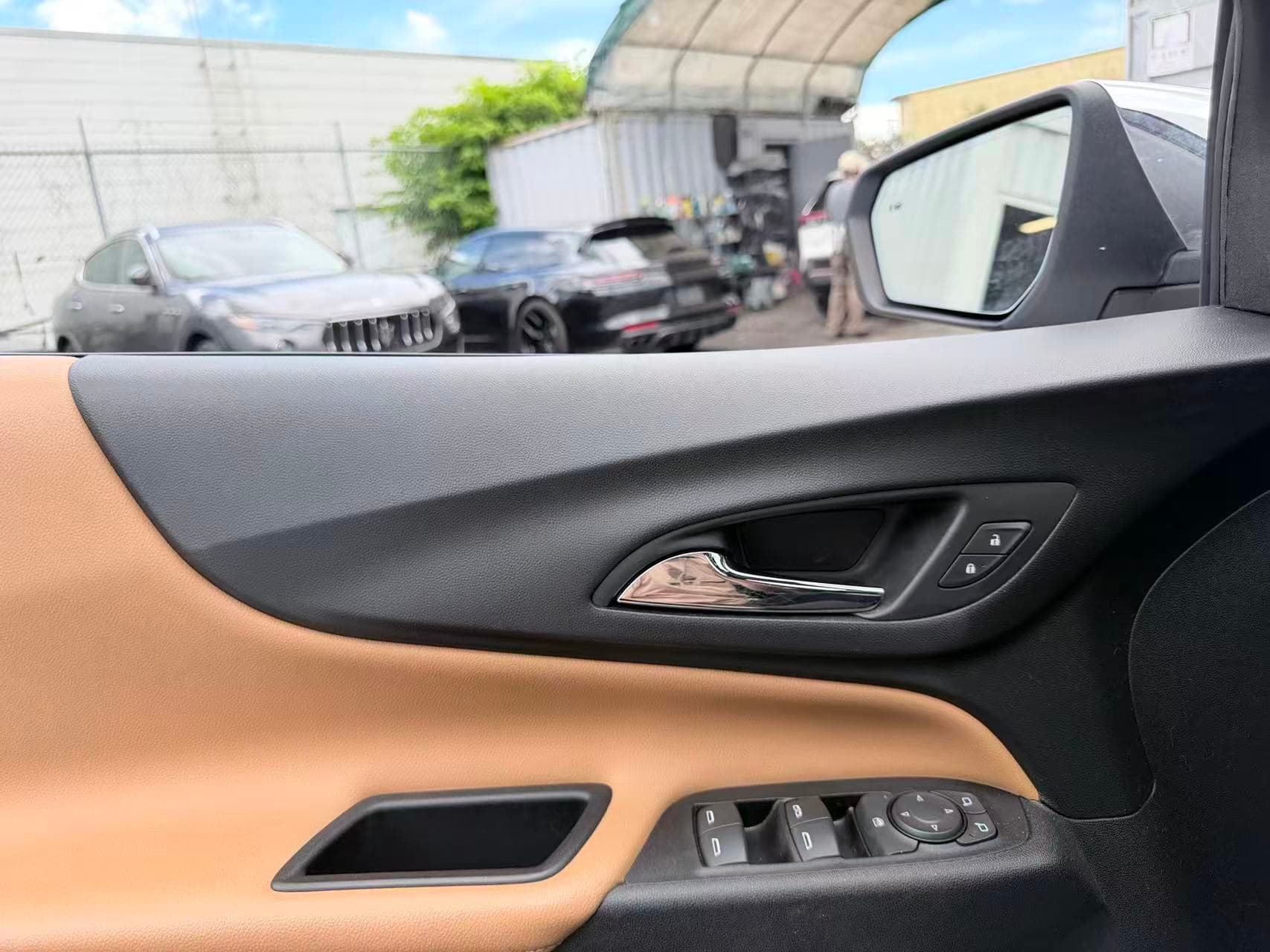 2019 Chevrolet Equinox AWD Premier w/2LZ/ CLEAN TITLE/ BC LOCAL thumbnail 34