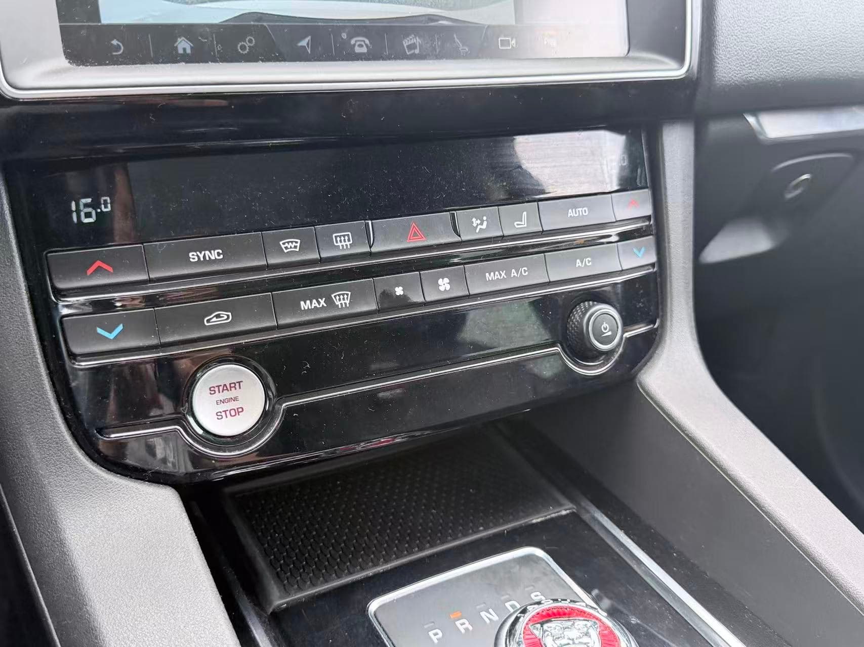 2019 Jaguar F-PACE 25t AWD Premium/ CLEAN TITLE/ BC LOCAL thumbnail 13