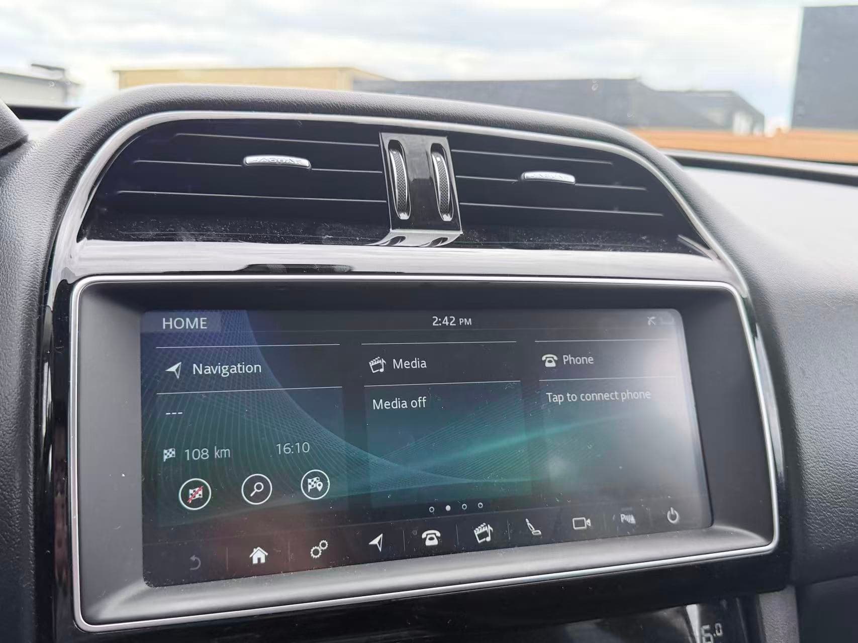 2019 Jaguar F-PACE 25t AWD Premium/ CLEAN TITLE/ BC LOCAL thumbnail 11