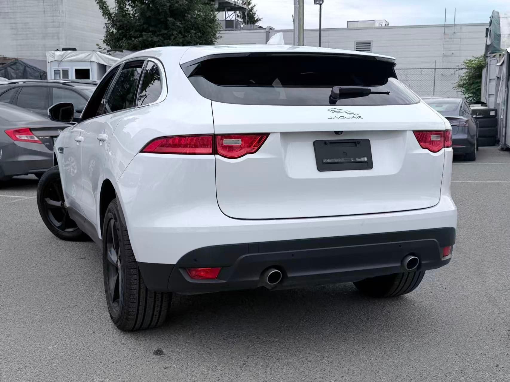 2019 Jaguar F-PACE 25t AWD Premium/ CLEAN TITLE/ BC LOCAL thumbnail 28