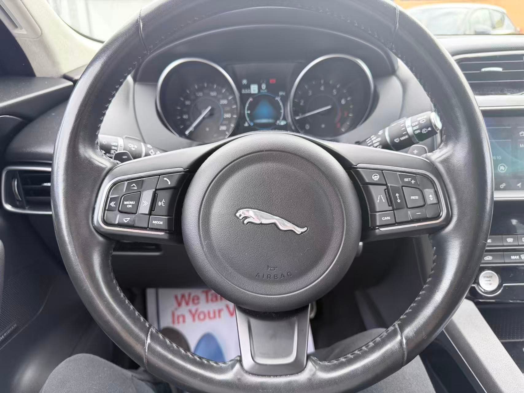 2019 Jaguar F-PACE 25t AWD Premium/ CLEAN TITLE/ BC LOCAL thumbnail 10