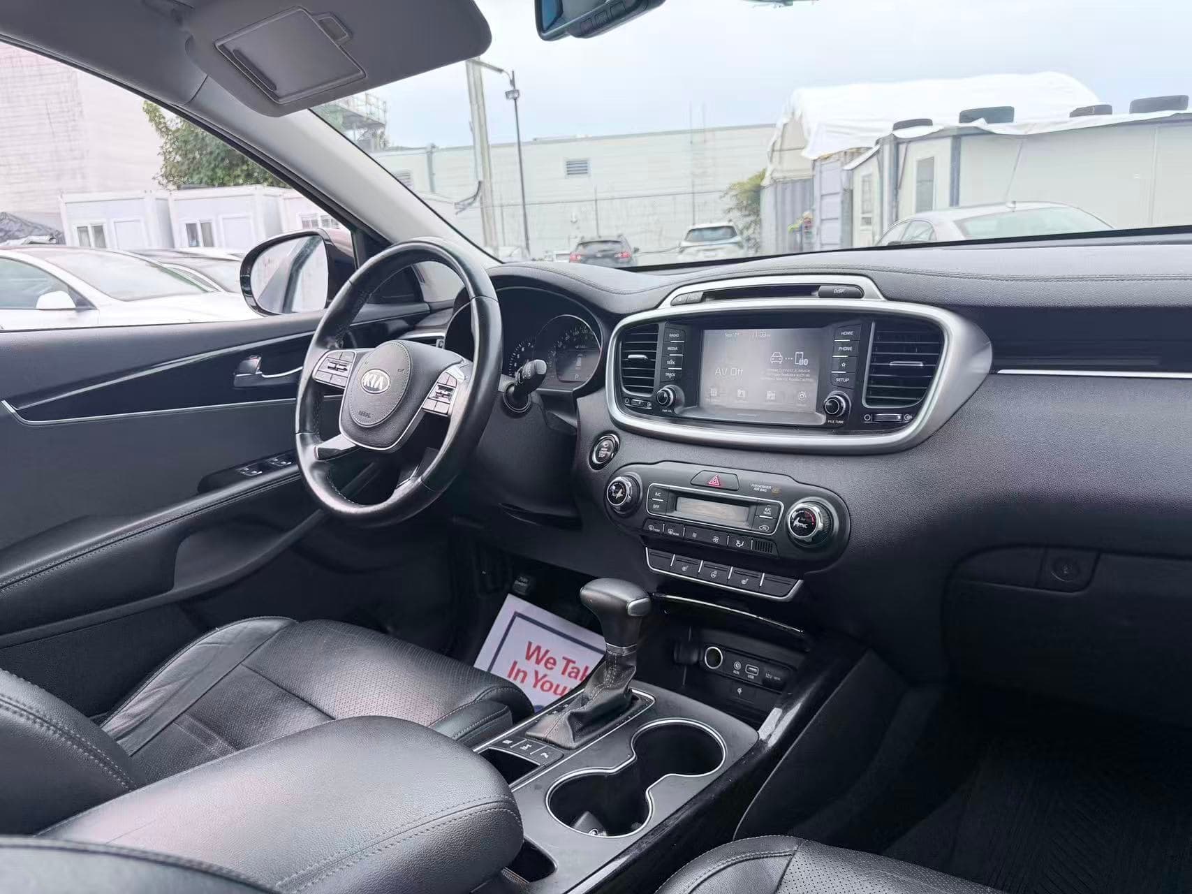2019 Kia Sorento EX AWD/ CLEAN TITLE/ BLIND SPOT MONITOR/7 SEATER thumbnail 36