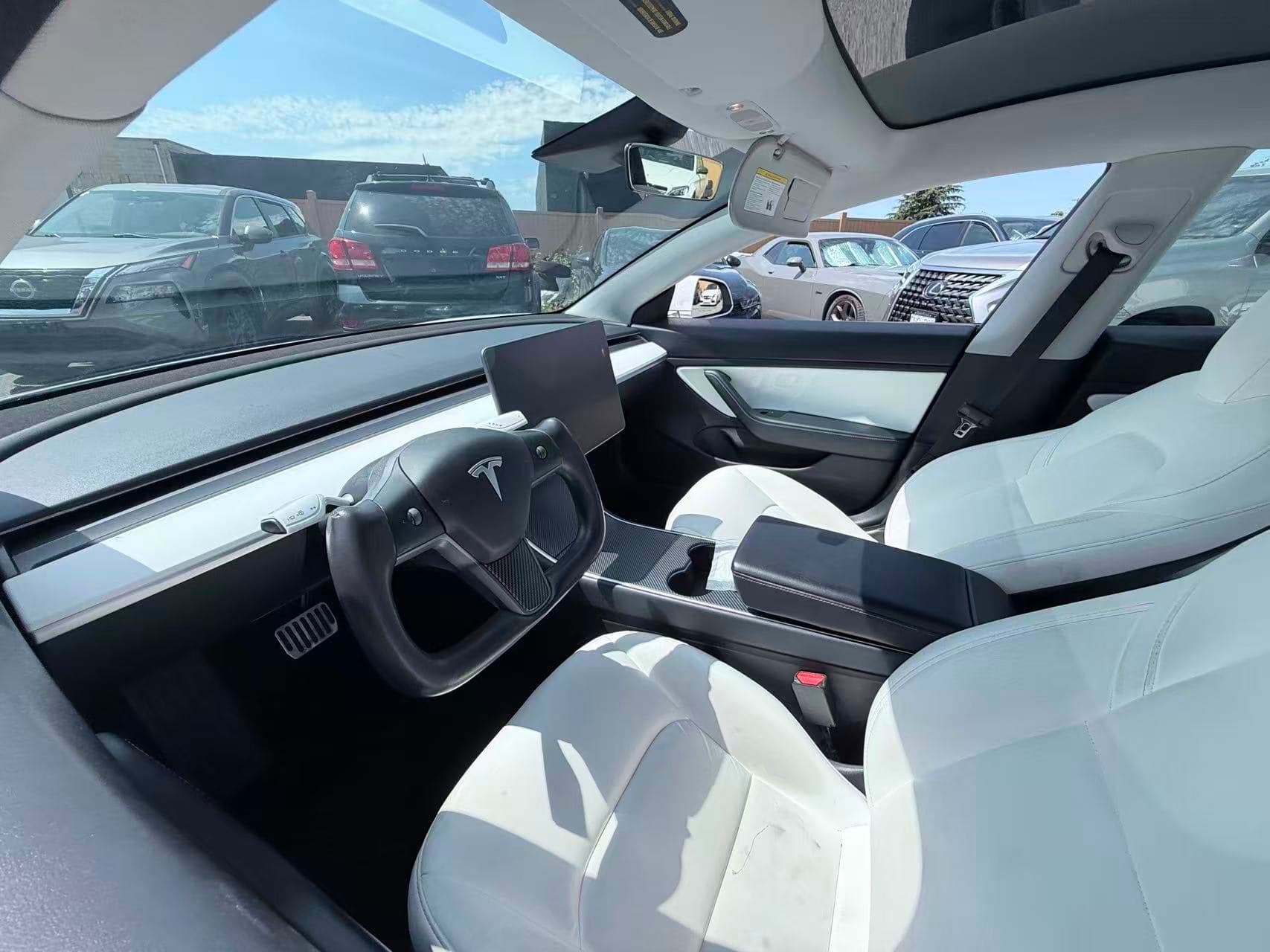 2019 Tesla Model 3 Standard Range RWD/ CLEAN TITLE/ WHITE INTERIOR/ YOKE STEERING WHEELS thumbnail 17