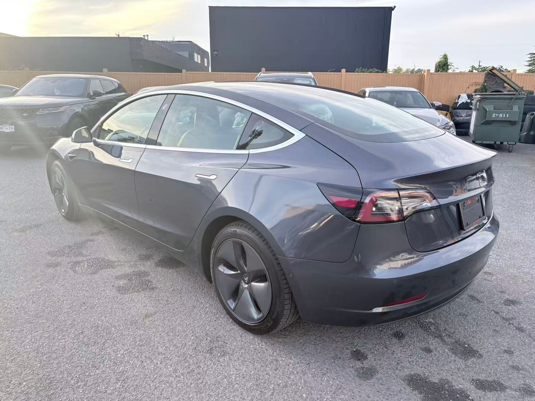 2019 Tesla Model 3 Standard Range RWD *Ltd Avail* thumbnail 4