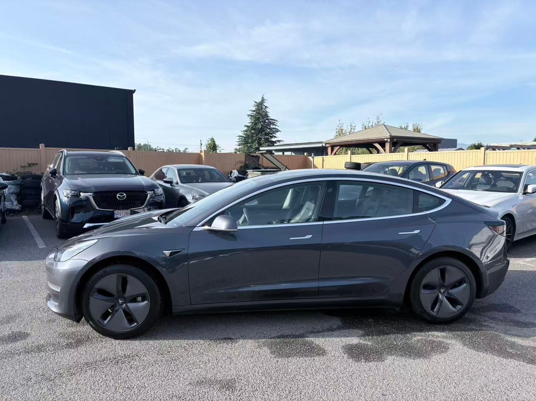 2019 Tesla Model 3 Standard Range RWD *Ltd Avail* thumbnail 3