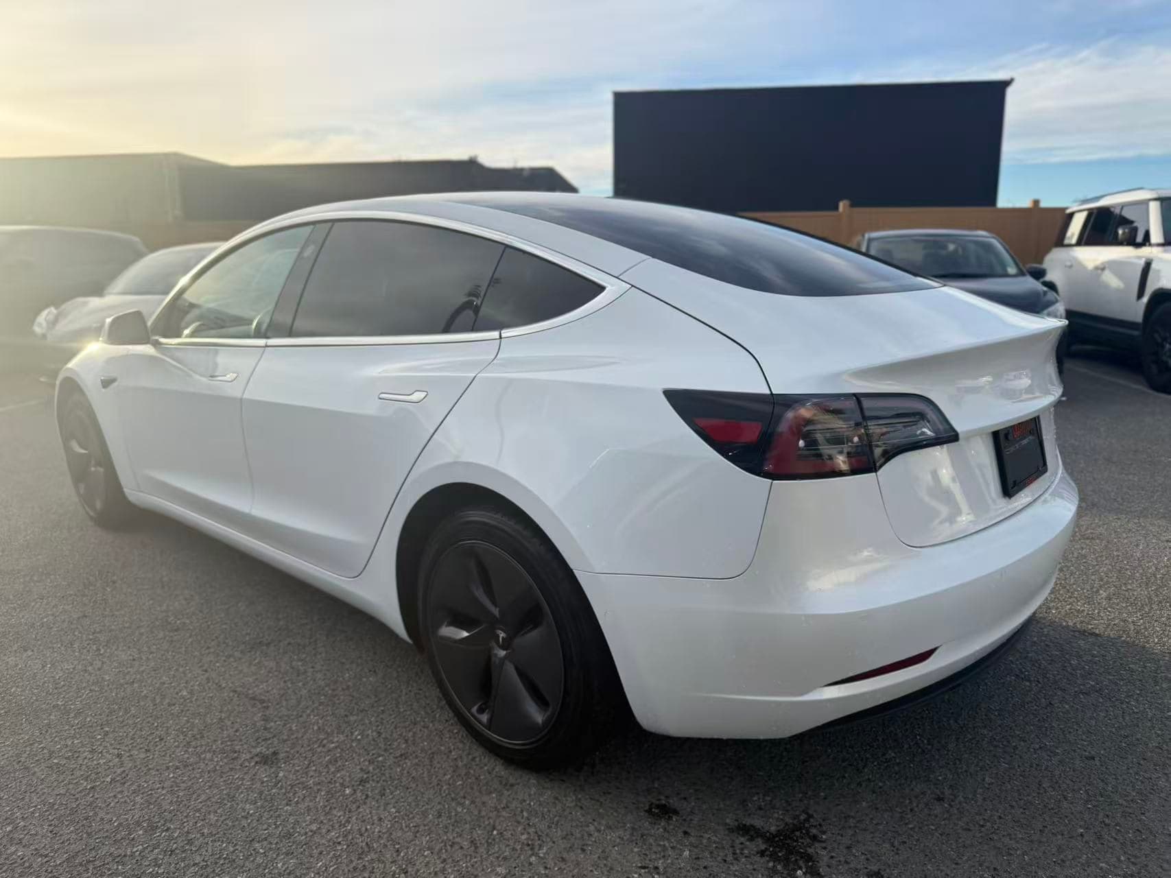 2019 Tesla Model 3 Standard Range RWD *Ltd Avail* NO ACCIDENTS/BC LOCAL thumbnail 4