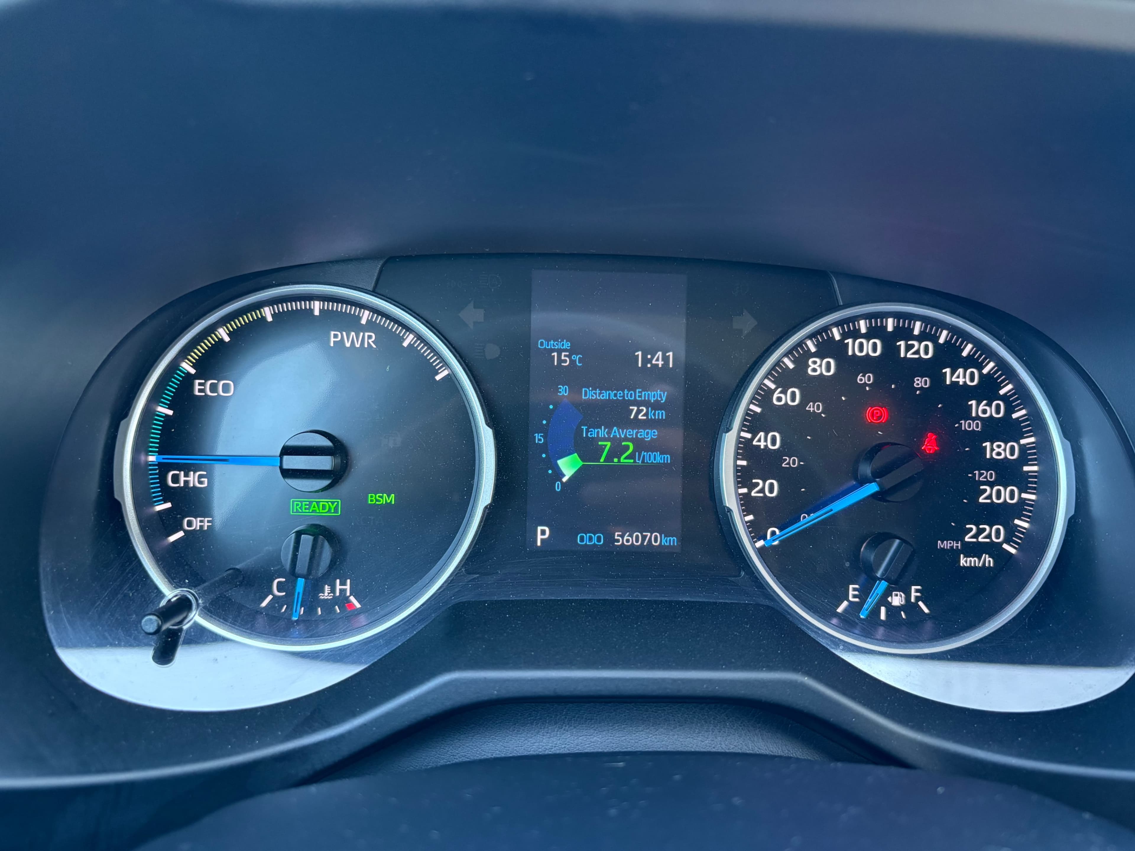 2019 Toyota RAV4 AWD Hybrid LE NO ACCIDENTS/BC LOCAL CAR thumbnail 15