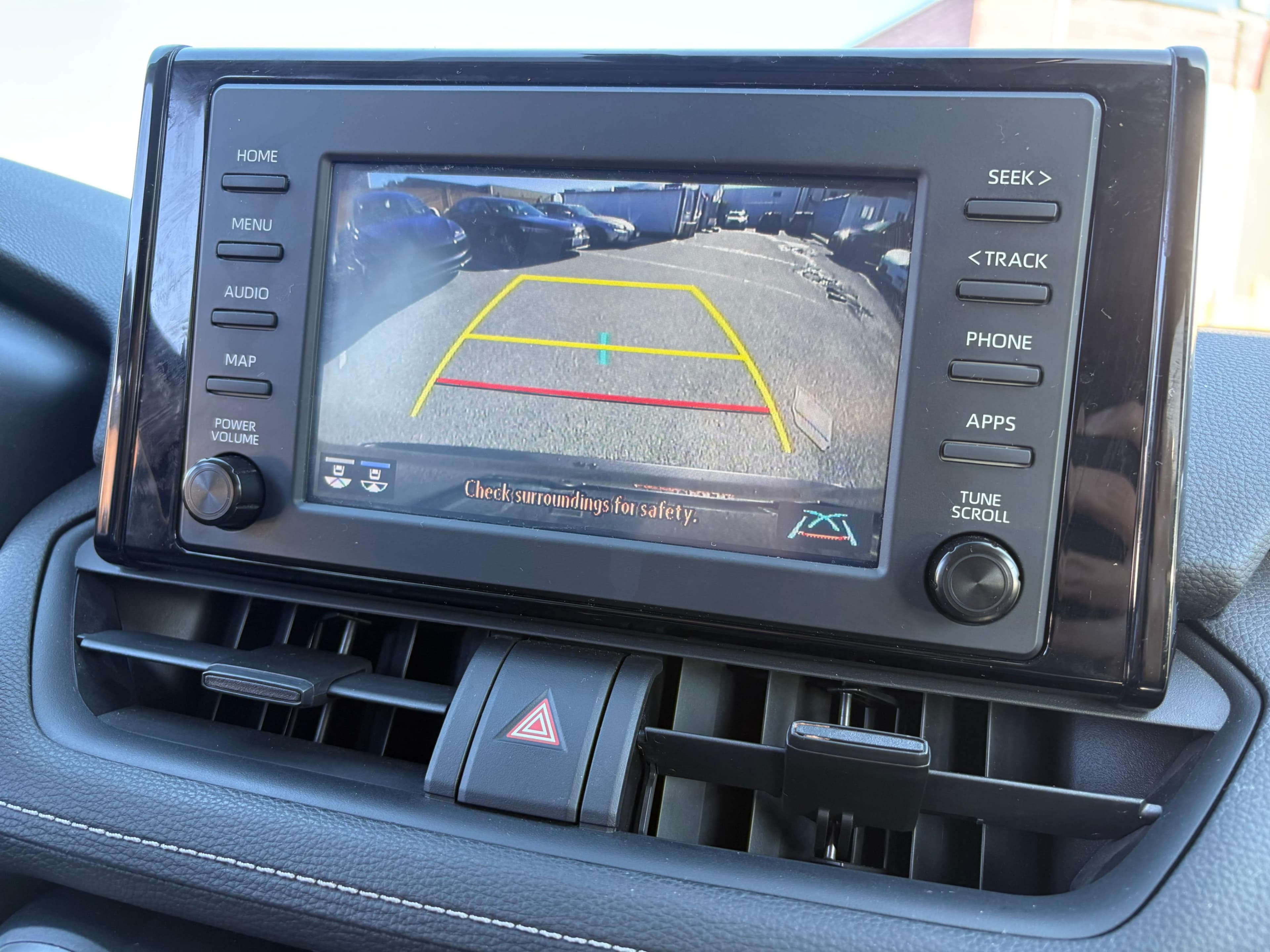 2019 Toyota RAV4 AWD Hybrid LE NO ACCIDENTS/BC LOCAL CAR thumbnail 17