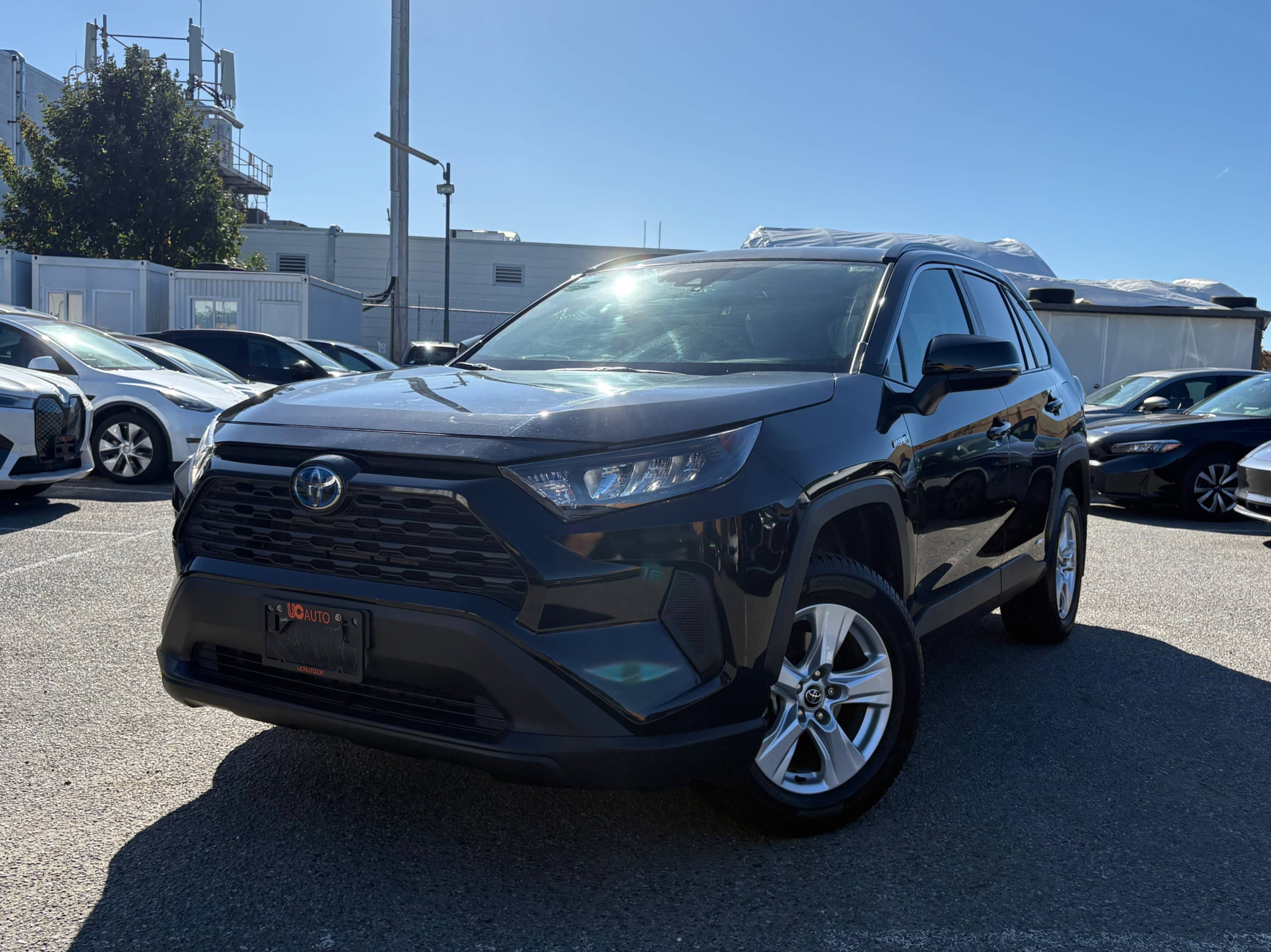 2019 Toyota RAV4 AWD Hybrid LE NO ACCIDENTS/BC LOCAL CAR thumbnail 2
