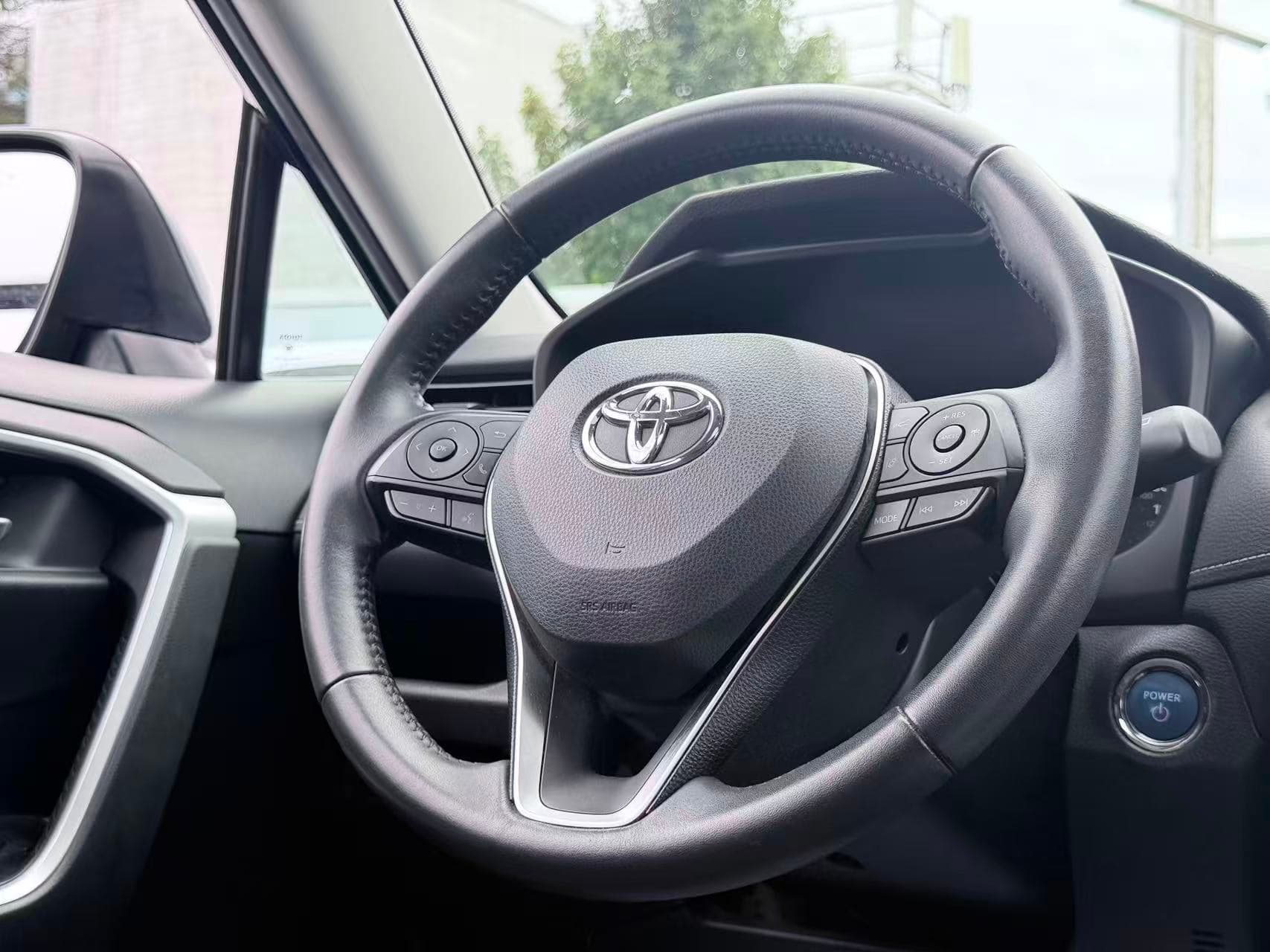 2019 Toyota RAV4 AWD Hybrid XLE/ NO ACCIDENT/ ONE OWNER thumbnail 35