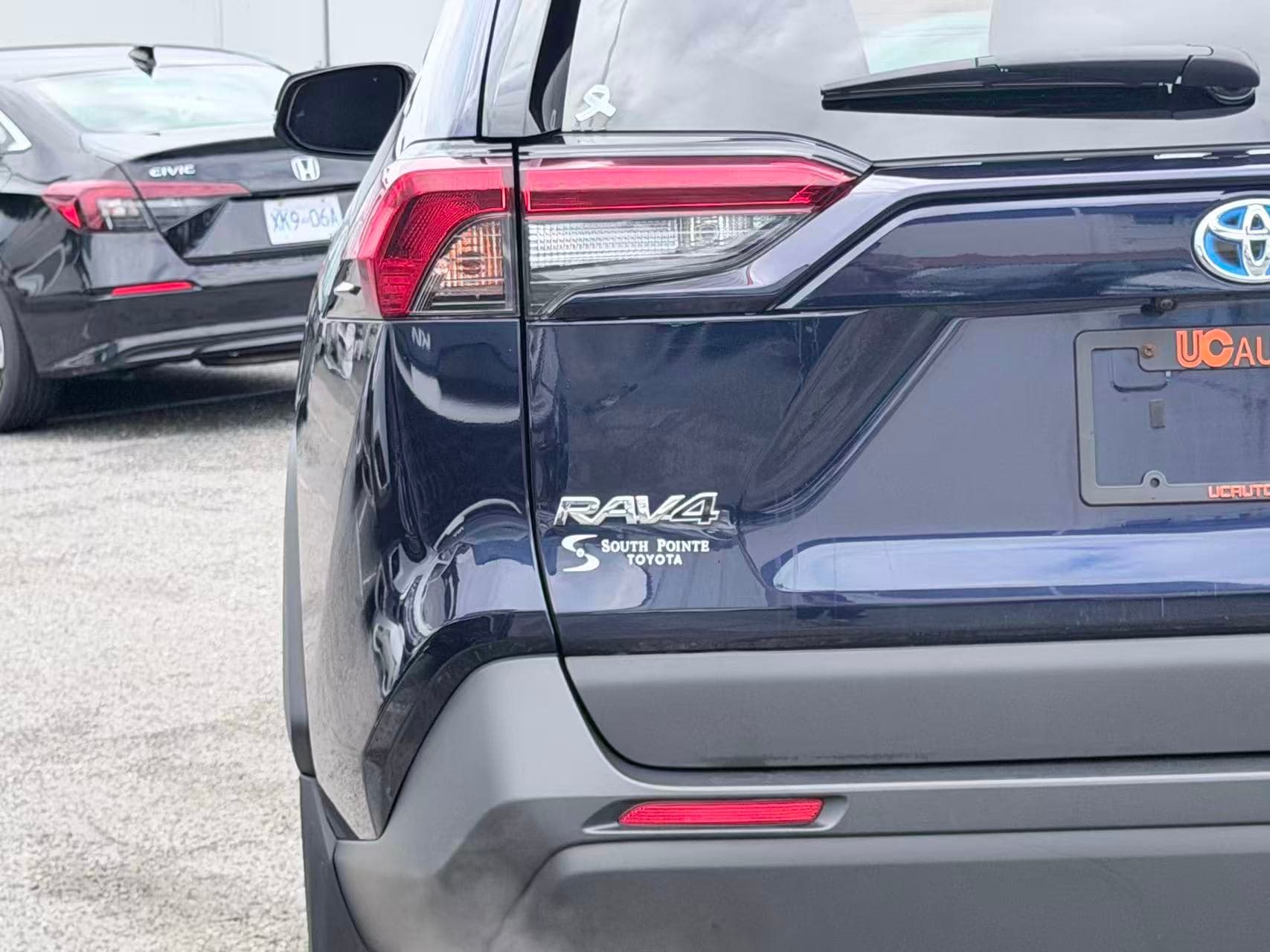 2019 Toyota RAV4 AWD Hybrid XLE/ NO ACCIDENT/ ONE OWNER thumbnail 29