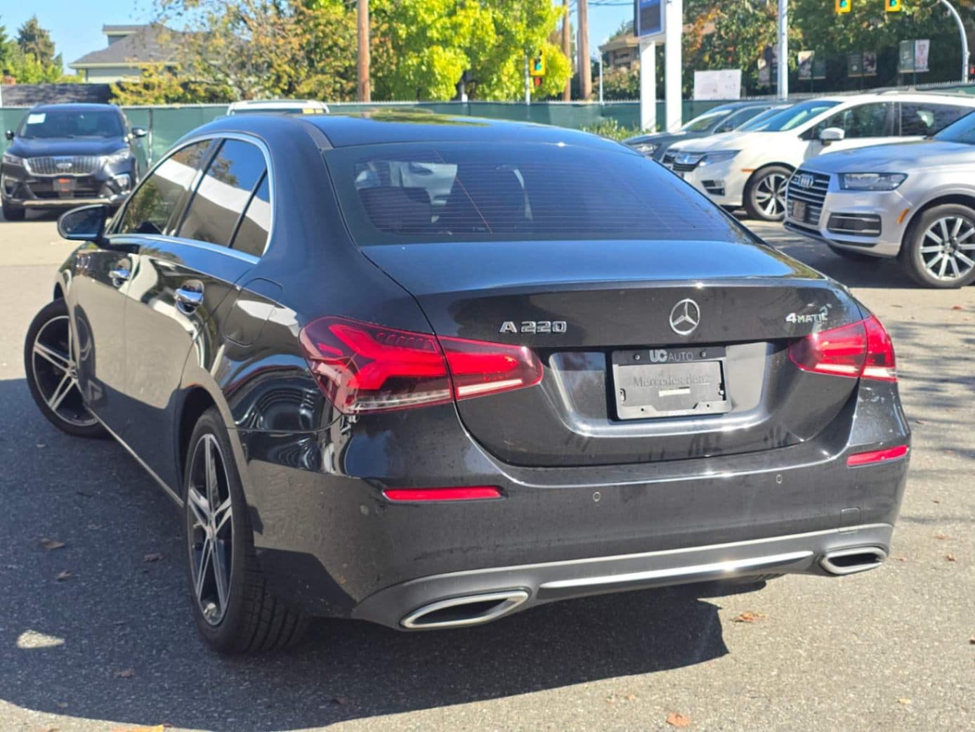 2020 Mercedes-Benz A-Class A 220 4MATIC Sedan No Accidents/BC Local thumbnail 4