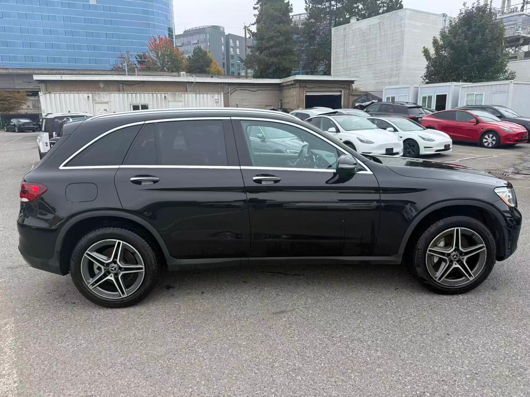2020 Mercedes-Benz GLC-Class GLC 300 4MATIC SUV No Accidents/ BC Local thumbnail 6
